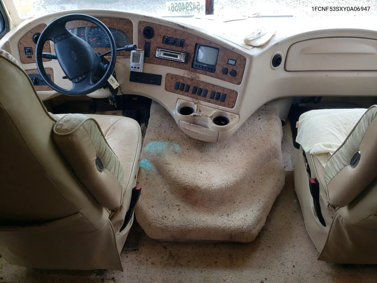 2000 Coachmen Santara Rv VIN: 1FCNF53SXY0A06947 Lot: 54294056