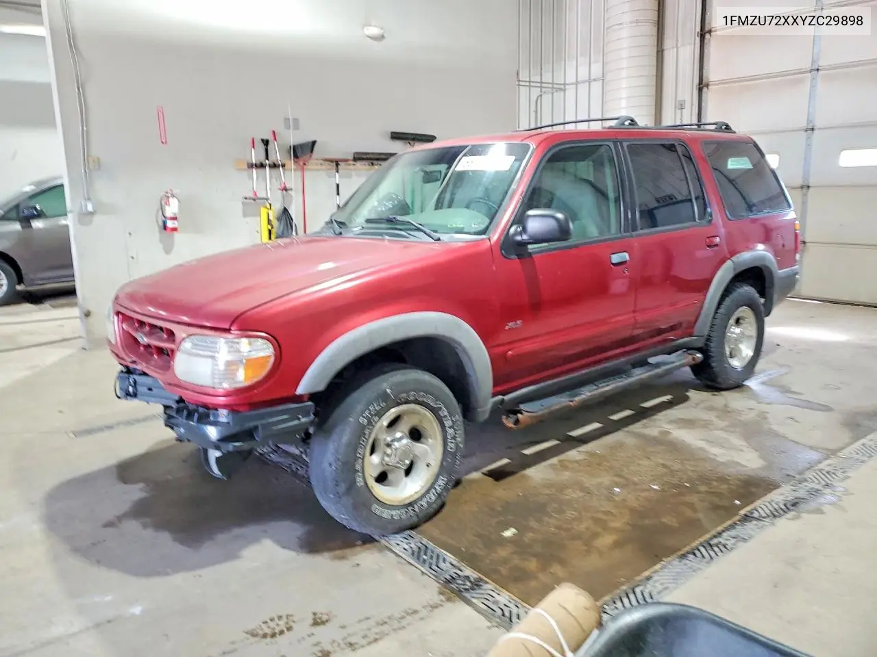 2000 Ford Explorer Xls