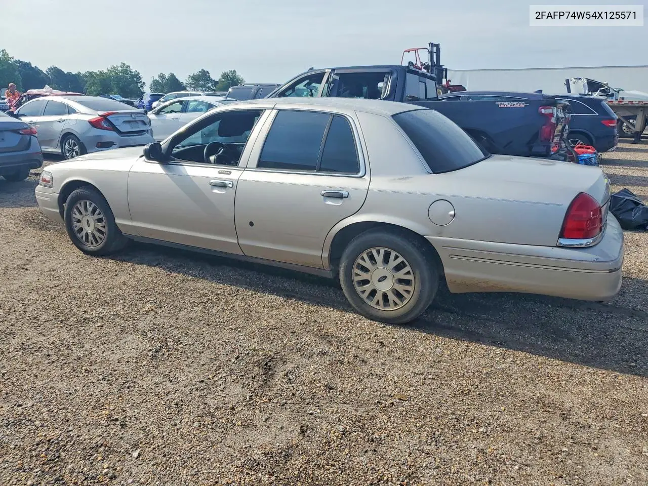 2004 Ford Crown Victoria Lx VIN: 2FAFP74W54X125571 Lot: 55696216