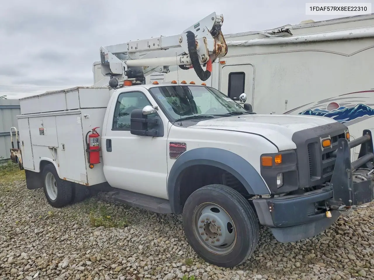 2008 Ford F550 Super Duty VIN: 1FDAF57RX8EE22310 Lot: 53039776
