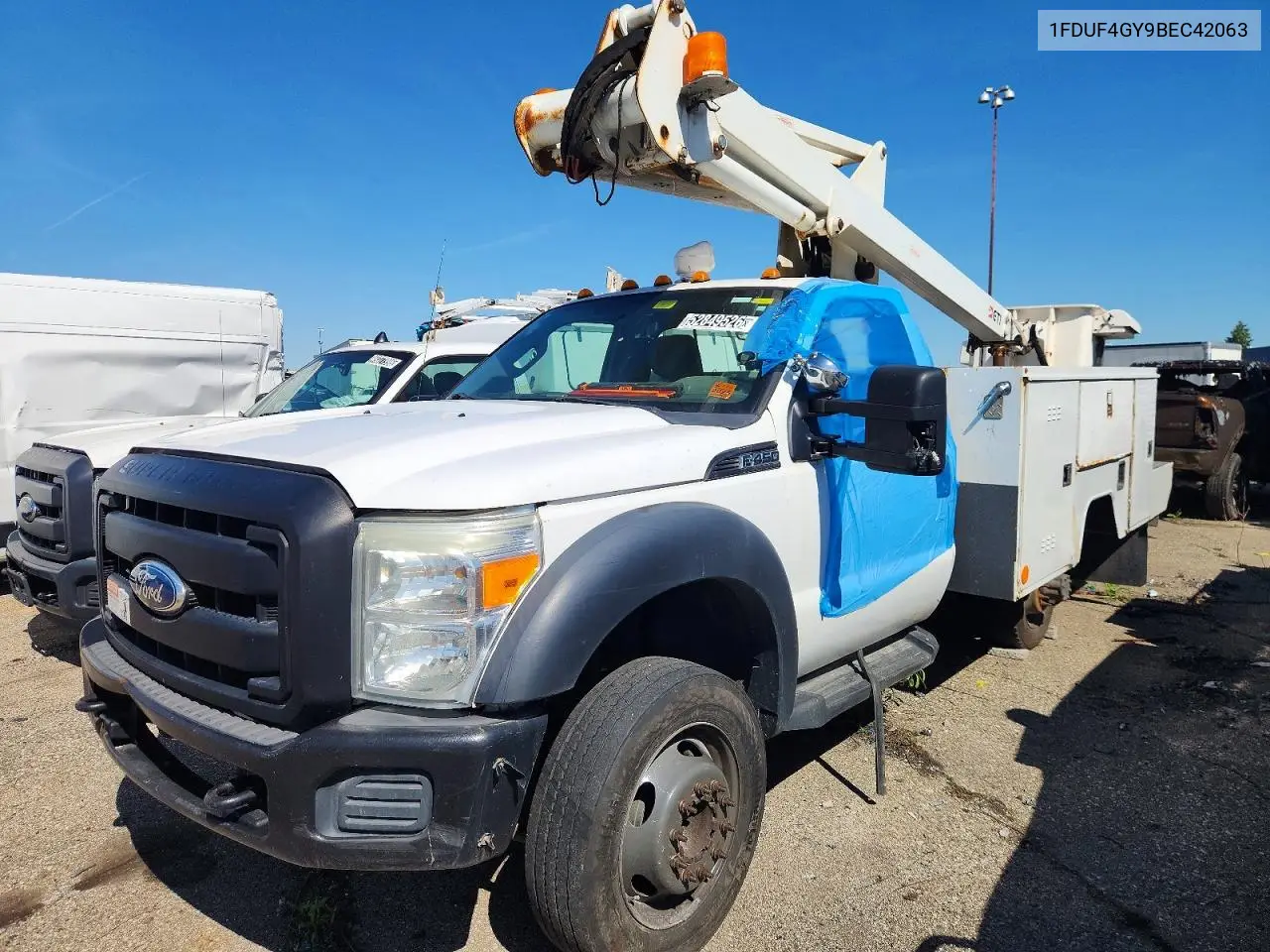 2011 Ford F450 Super - Bucket Truck VIN: 1FDUF4GY9BEC42063 Lot: 56534706