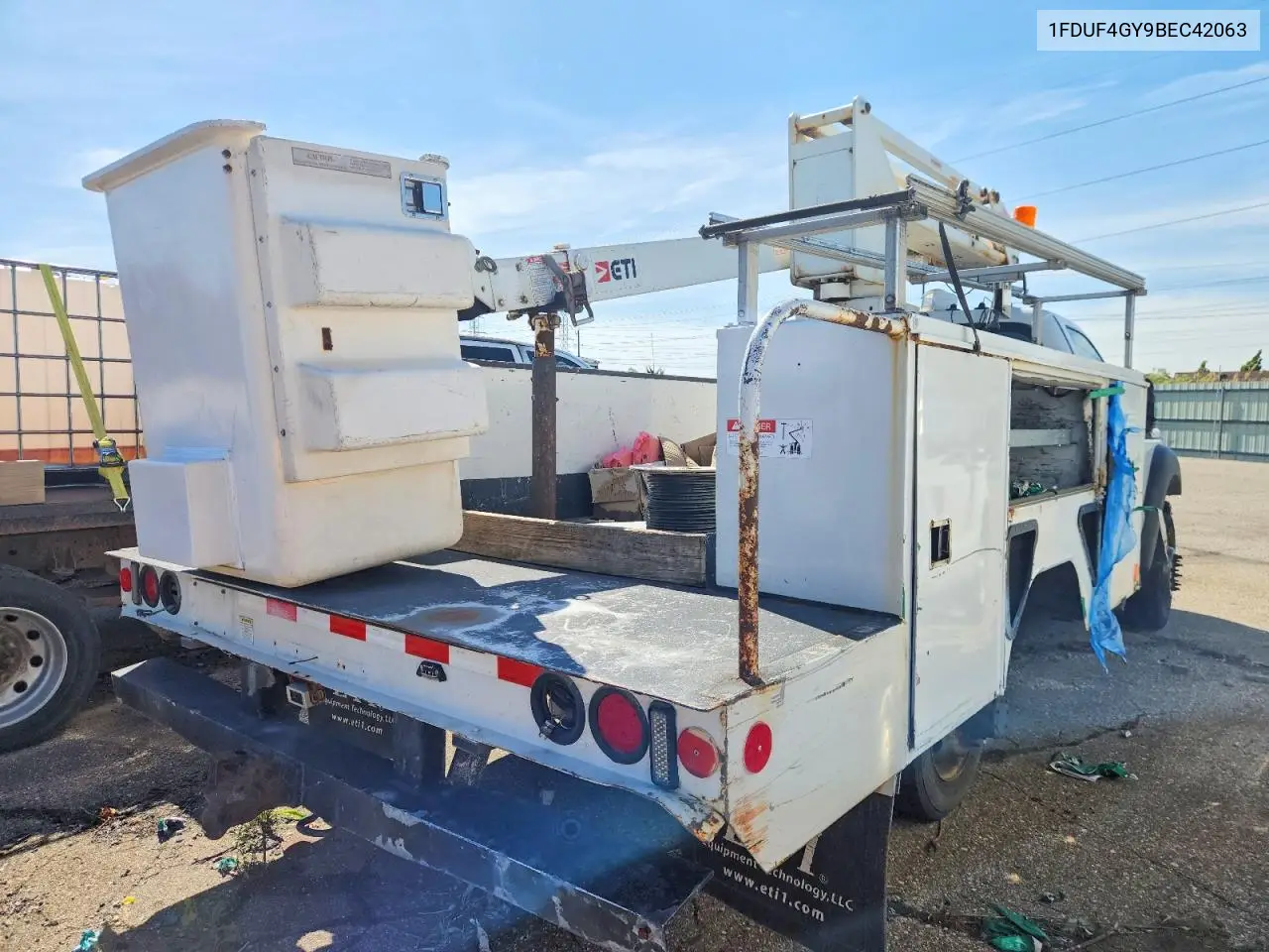 2011 Ford F450 Super - Bucket Truck VIN: 1FDUF4GY9BEC42063 Lot: 56534706