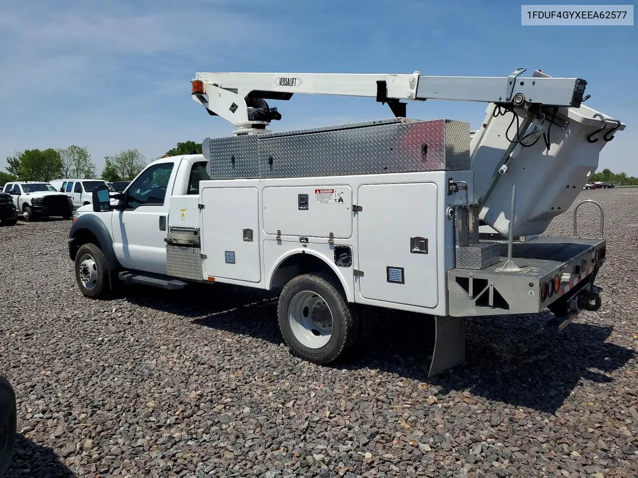 2014 Ford F-450 Sd Bucket Truck - R & D - Cln Title - Pri Fleet VIN: 1FDUF4GYXEEA62577 Lot: 51919906
