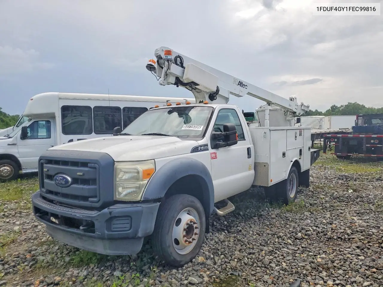 2015 Ford F450 Super Duty Bucket Truck VIN: 1FDUF4GY1FEC99816 Lot: 53719356
