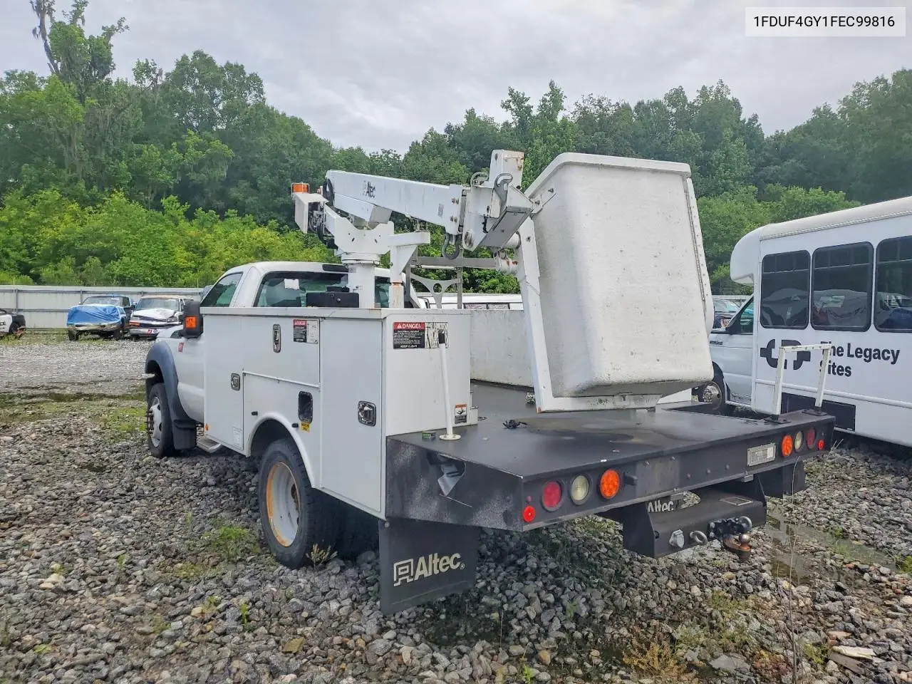 2015 Ford F450 Super Duty Bucket Truck VIN: 1FDUF4GY1FEC99816 Lot: 53719356