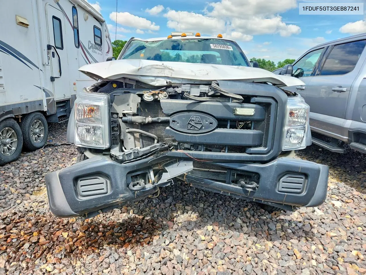 2016 Ford F550 Super Duty Dump Truck VIN: 1FDUF5GT3GEB87241 Lot: 58295036