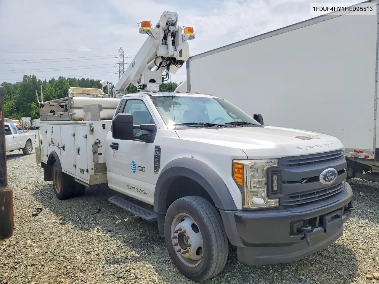 2017 Ford F450 Super Duty Bucket Truck VIN: 1FDUF4HY1HED95513 Lot: 55348636