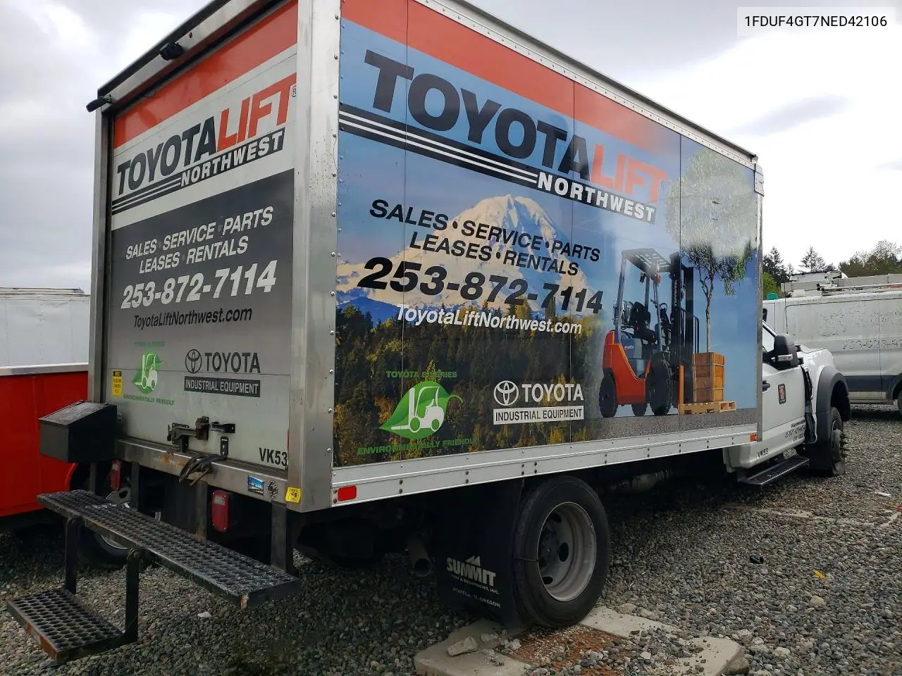 2022 Ford F450 Super Duty Box Truck VIN: 1FDUF4GT7NED42106 Lot: 51160036
