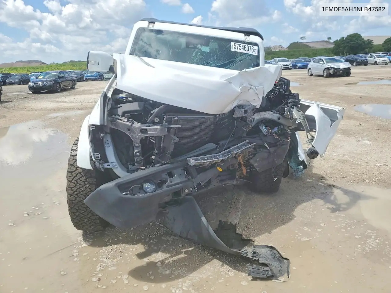 2022 Ford Bronco Base VIN: 1FMDE5AH5NLB47582 Lot: 57546076