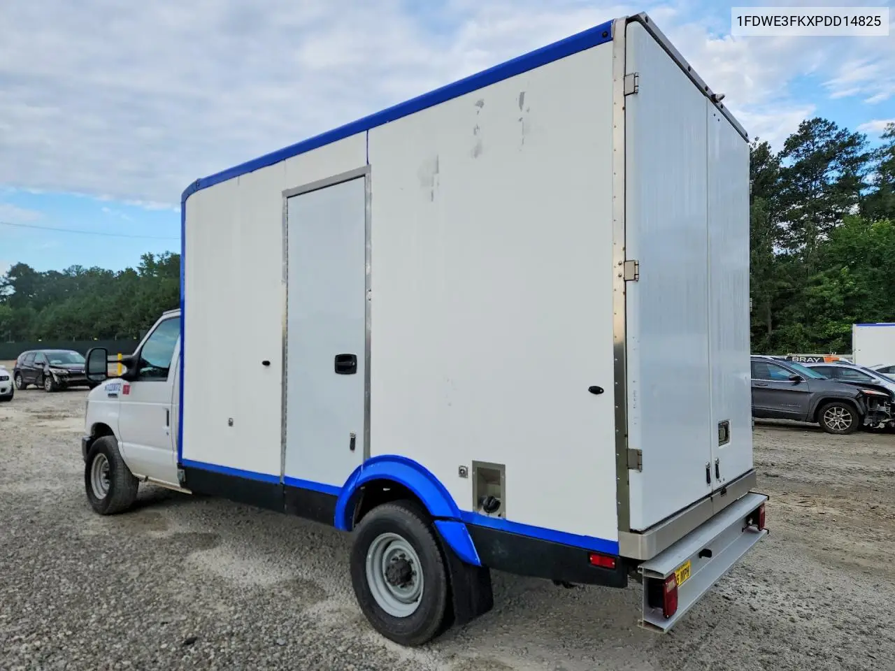 2023 Ford E350 Refrigerated Box Truck VIN: 1FDWE3FKXPDD14825 Lot: 59850446