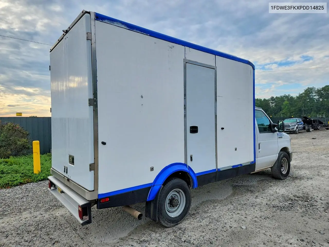 2023 Ford E350 Refrigerated Box Truck VIN: 1FDWE3FKXPDD14825 Lot: 59850446