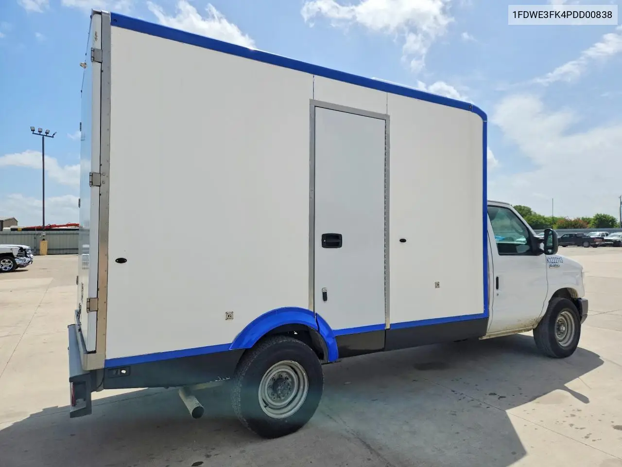 2023 Ford E350 Refrigerated Box Truck VIN: 1FDWE3FK4PDD00838 Lot: 60672886