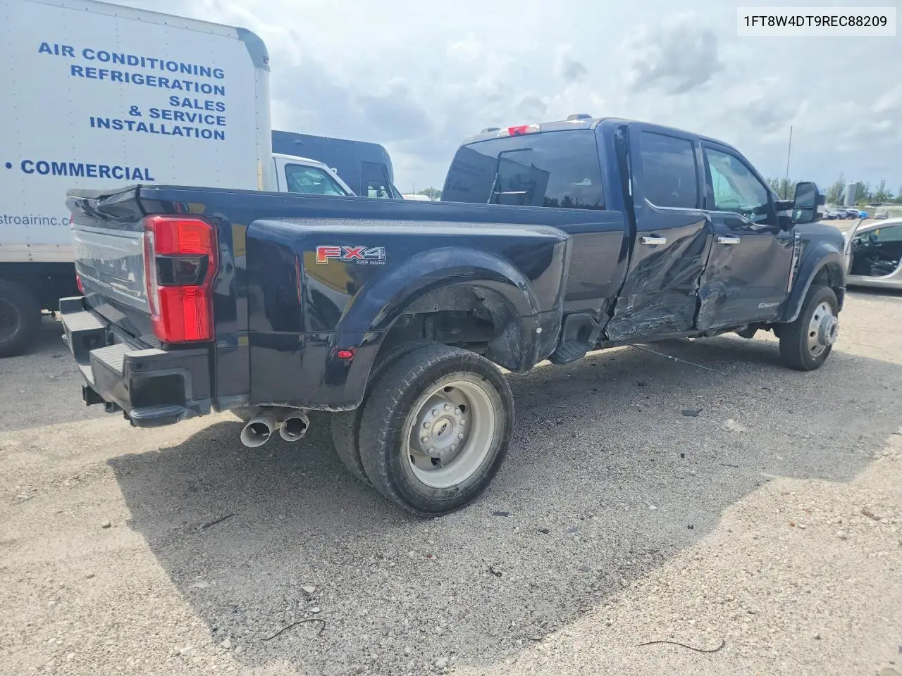 2024 Ford F450 Super Duty VIN: 1FT8W4DT9REC88209 Lot: 53035876