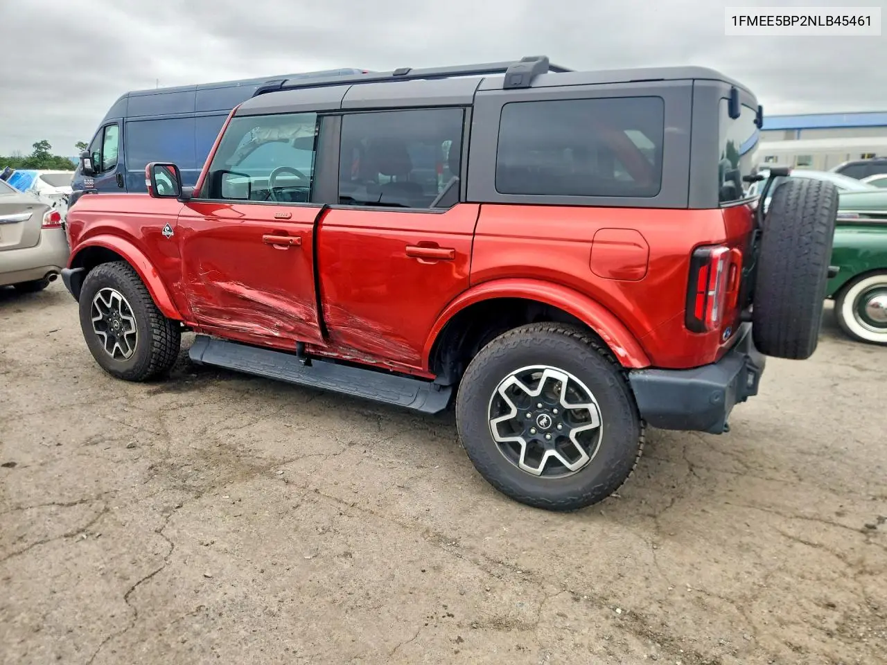 2022 Ford Bronco Base VIN: 1FMEE5BP2NLB45461 Lot: 56195496