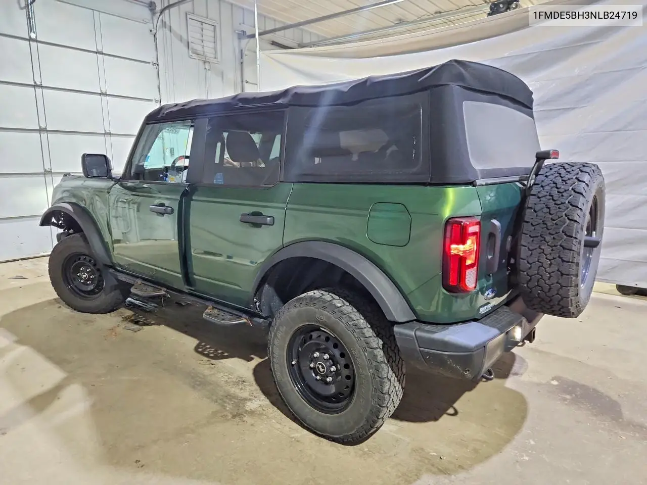 2022 Ford Bronco Base VIN: 1FMDE5BH3NLB24719 Lot: 56629956