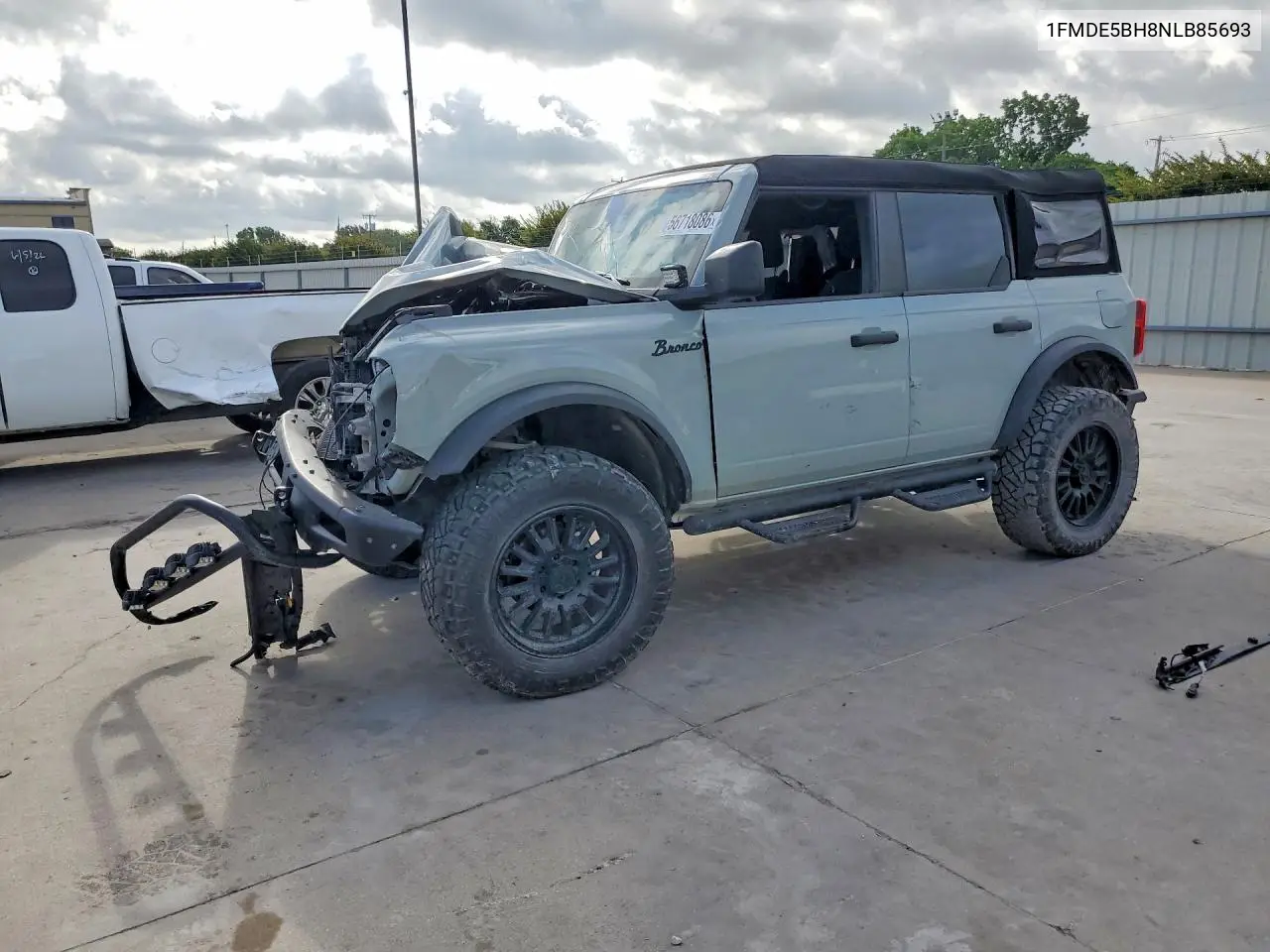 2022 Ford Bronco Base VIN: 1FMDE5BH8NLB85693 Lot: 56718086