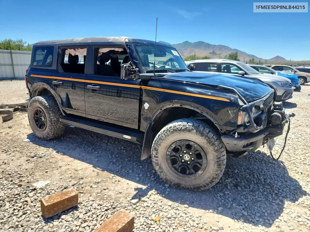 2022 Ford Bronco Base VIN: 1FMEE5DP8NLB44215 Lot: 56827636