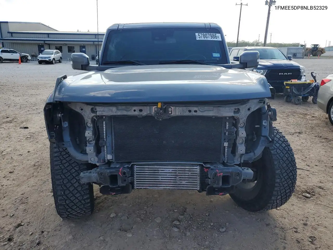 2022 Ford Bronco Base VIN: 1FMEE5DP8NLB52329 Lot: 57807986