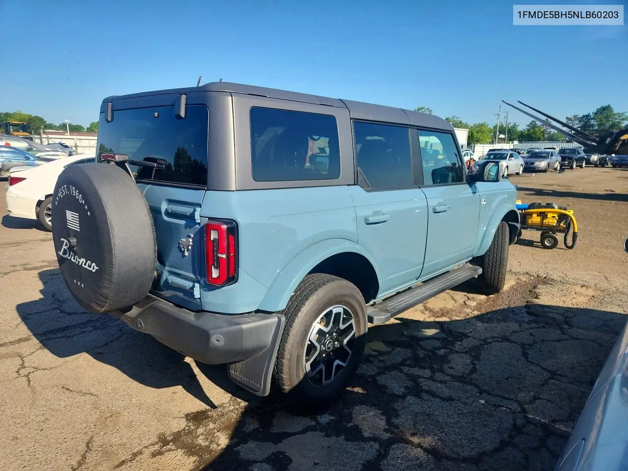 2022 Ford Bronco Base VIN: 1FMDE5BH5NLB60203 Lot: 59173996
