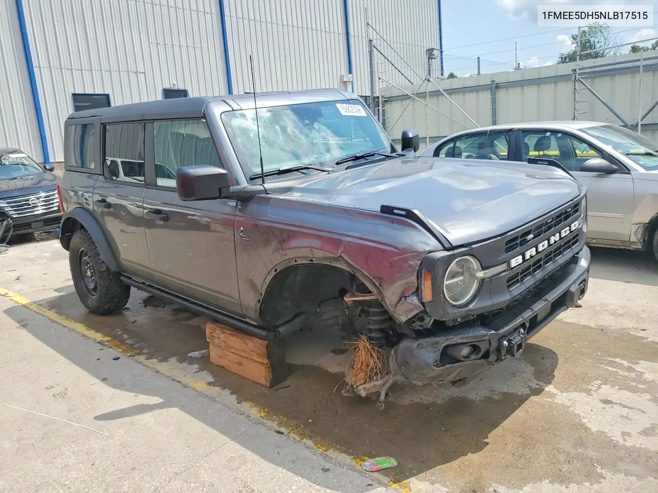 2022 Ford Bronco Base VIN: 1FMEE5DH5NLB17515 Lot: 59805366