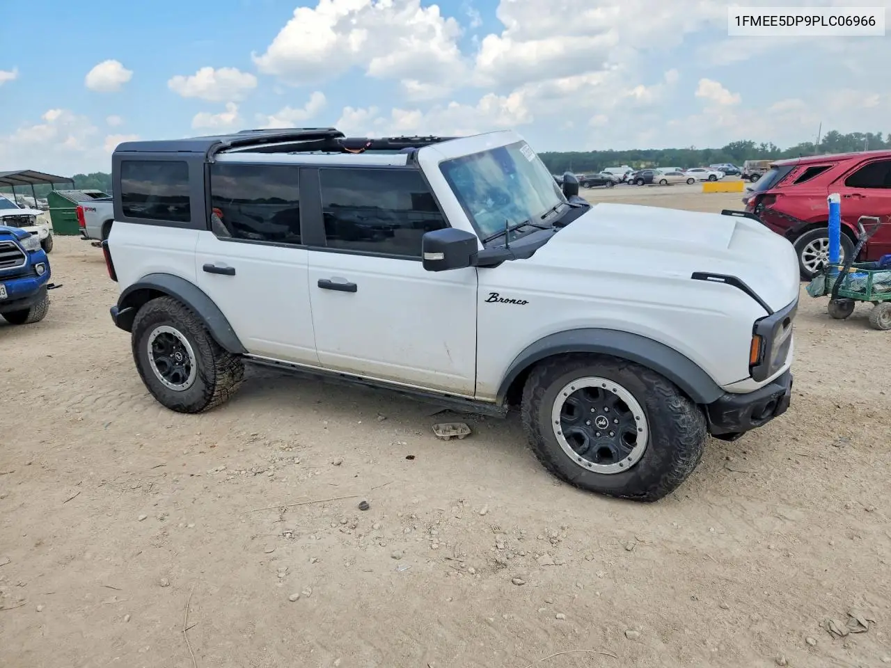 2023 Ford Bronco Base VIN: 1FMEE5DP9PLC06966 Lot: 61360656