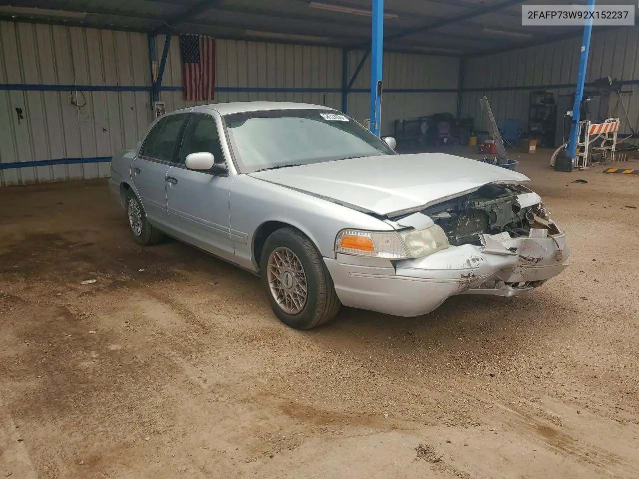 2002 Ford Crown Victoria VIN: 2FAFP73W92X152237 Lot: 59361126