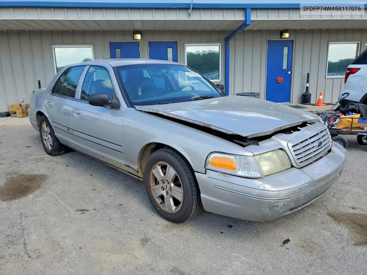 2005 Ford Crown Victoria Lx VIN: 2FDFP74W45X117076 Lot: 51157396