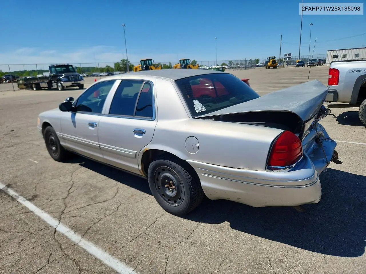 2005 Ford Crown Victoria Police Interceptor VIN: 2FAHP71W25X135098 Lot: 58677666