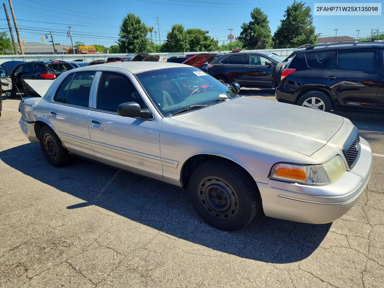 2005 Ford Crown Victoria Police Interceptor VIN: 2FAHP71W25X135098 Lot: 58677666