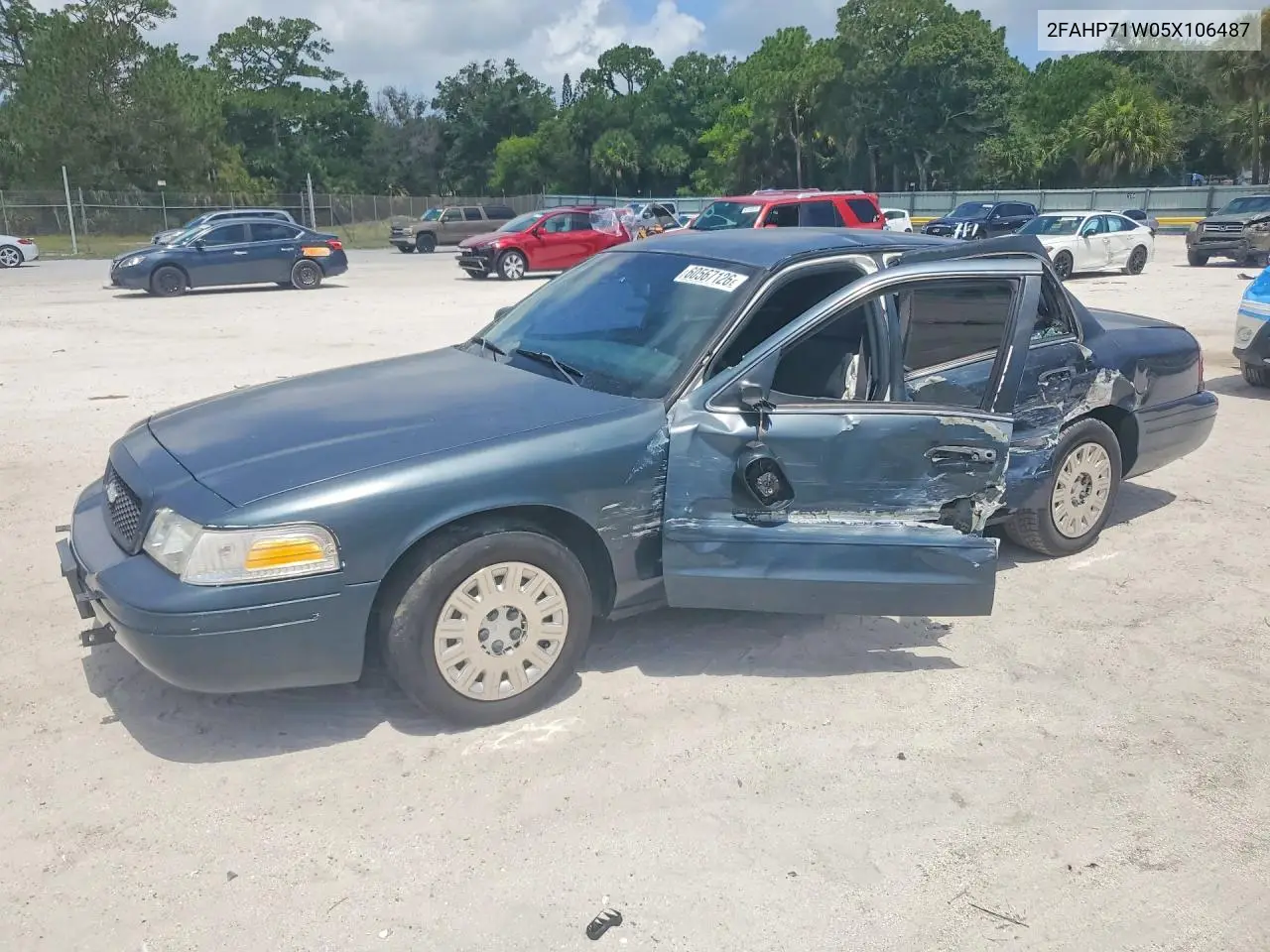 2005 Ford Crown Victoria Police Interceptor VIN: 2FAHP71W05X106487 Lot: 60567126