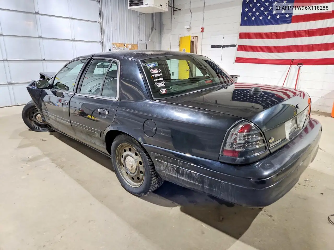 2006 Ford Crown Victoria Police Interceptor VIN: 2FAFP71W96X118288 Lot: 47748396