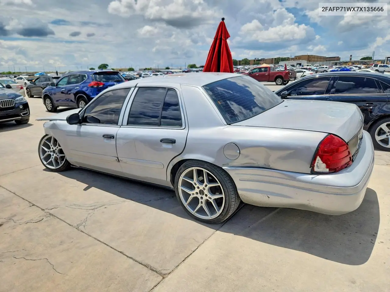 2007 Ford Crown Victoria Police Interceptor VIN: 2FAFP71WX7X135666 Lot: 60480436
