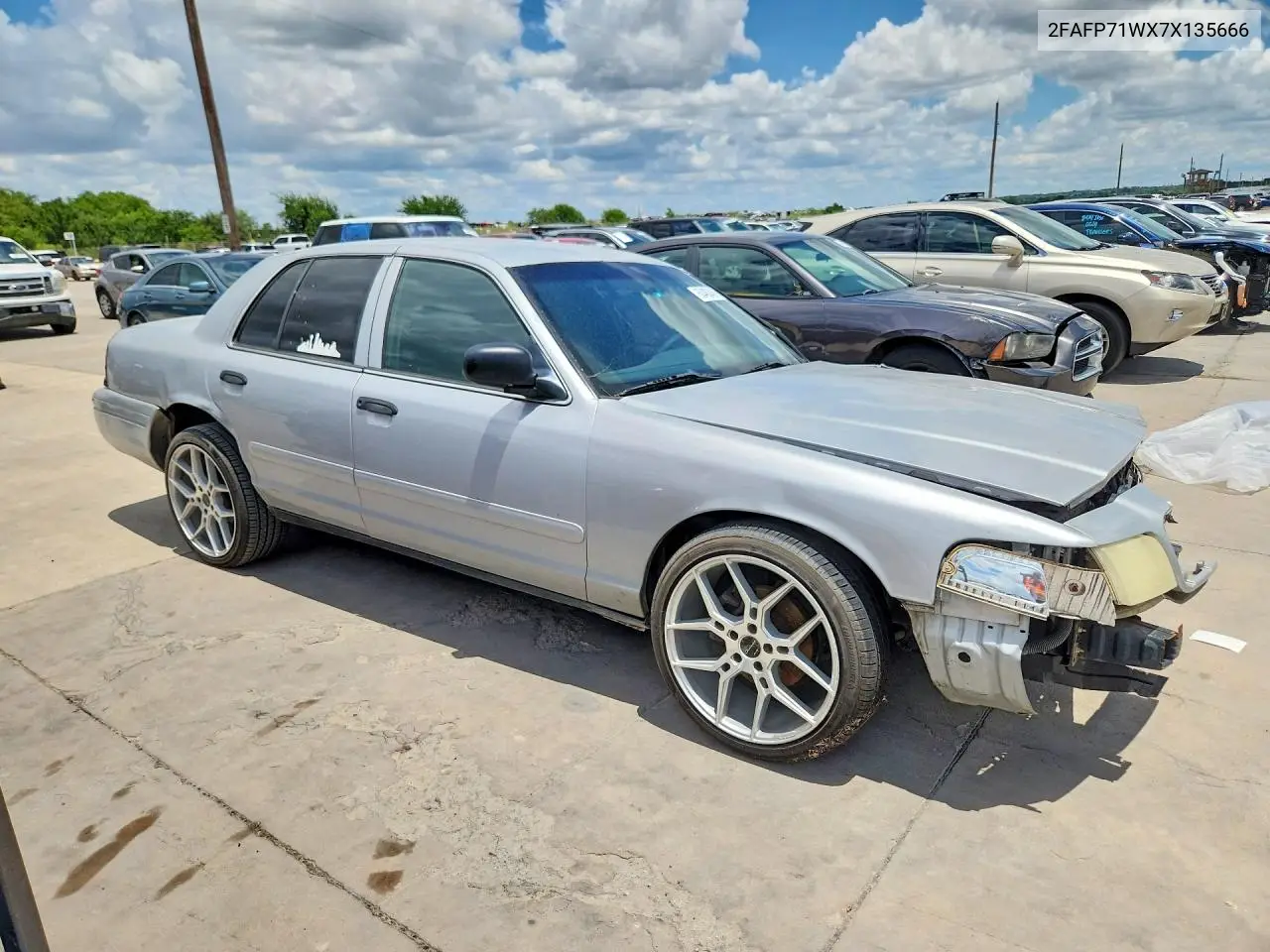 2007 Ford Crown Victoria Police Interceptor VIN: 2FAFP71WX7X135666 Lot: 60480436