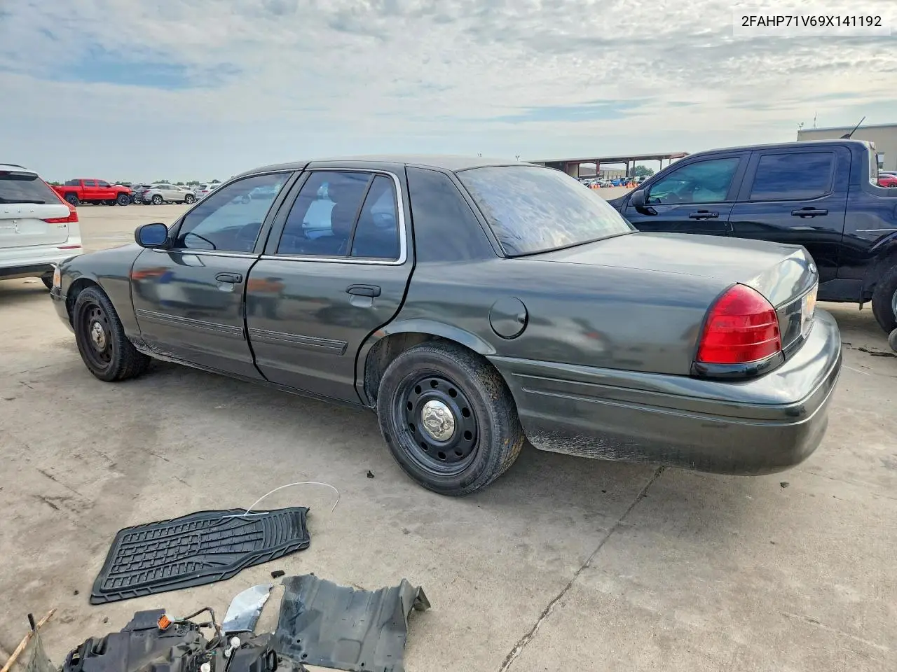 2009 Ford Crown Victoria Police Interceptor VIN: 2FAHP71V69X141192 Lot: 53397486