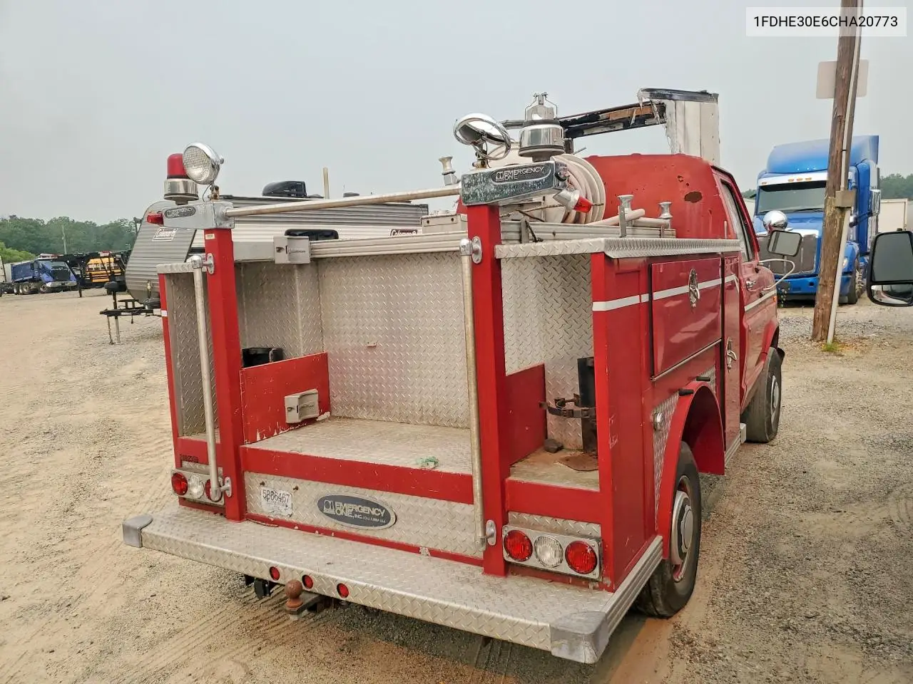 1982 Ford Econoline E350 Cutaway Van VIN: 1FDHE30E6CHA20773 Lot: 59972666