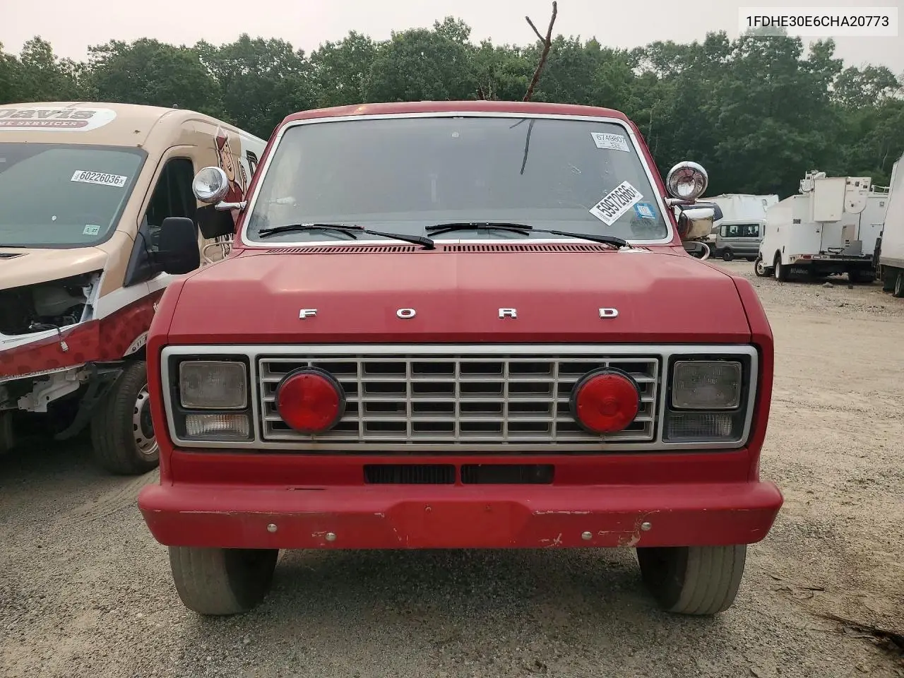 1982 Ford Econoline E350 Cutaway Van VIN: 1FDHE30E6CHA20773 Lot: 59972666