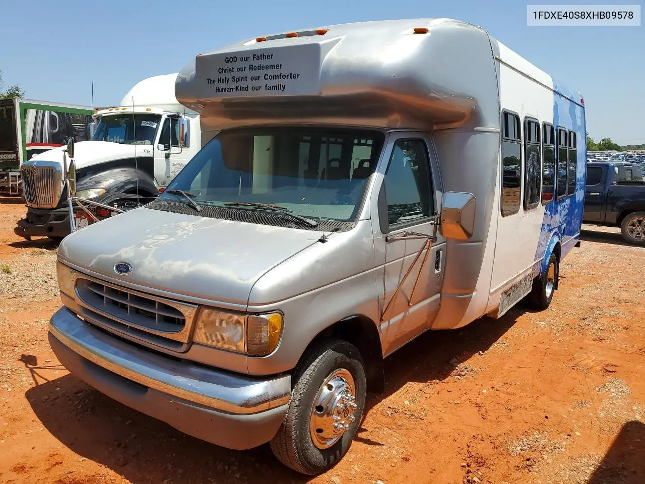 1999 Ford Econoline E450 Super Duty Cutaway Van Rv VIN: 1FDXE40S8XHB09578 Lot: 61850106