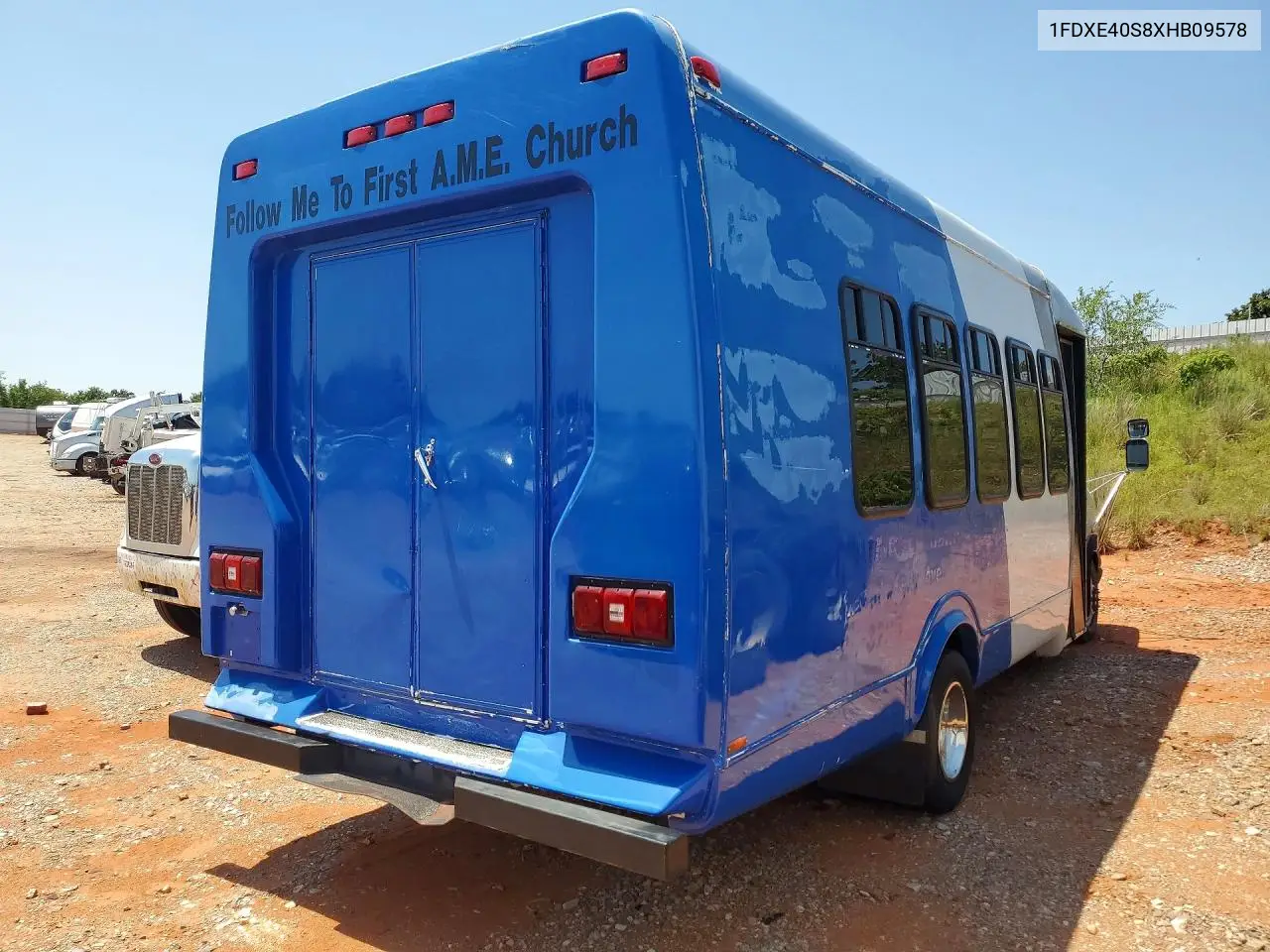1999 Ford Econoline E450 Super Duty Cutaway Van Rv VIN: 1FDXE40S8XHB09578 Lot: 61850106