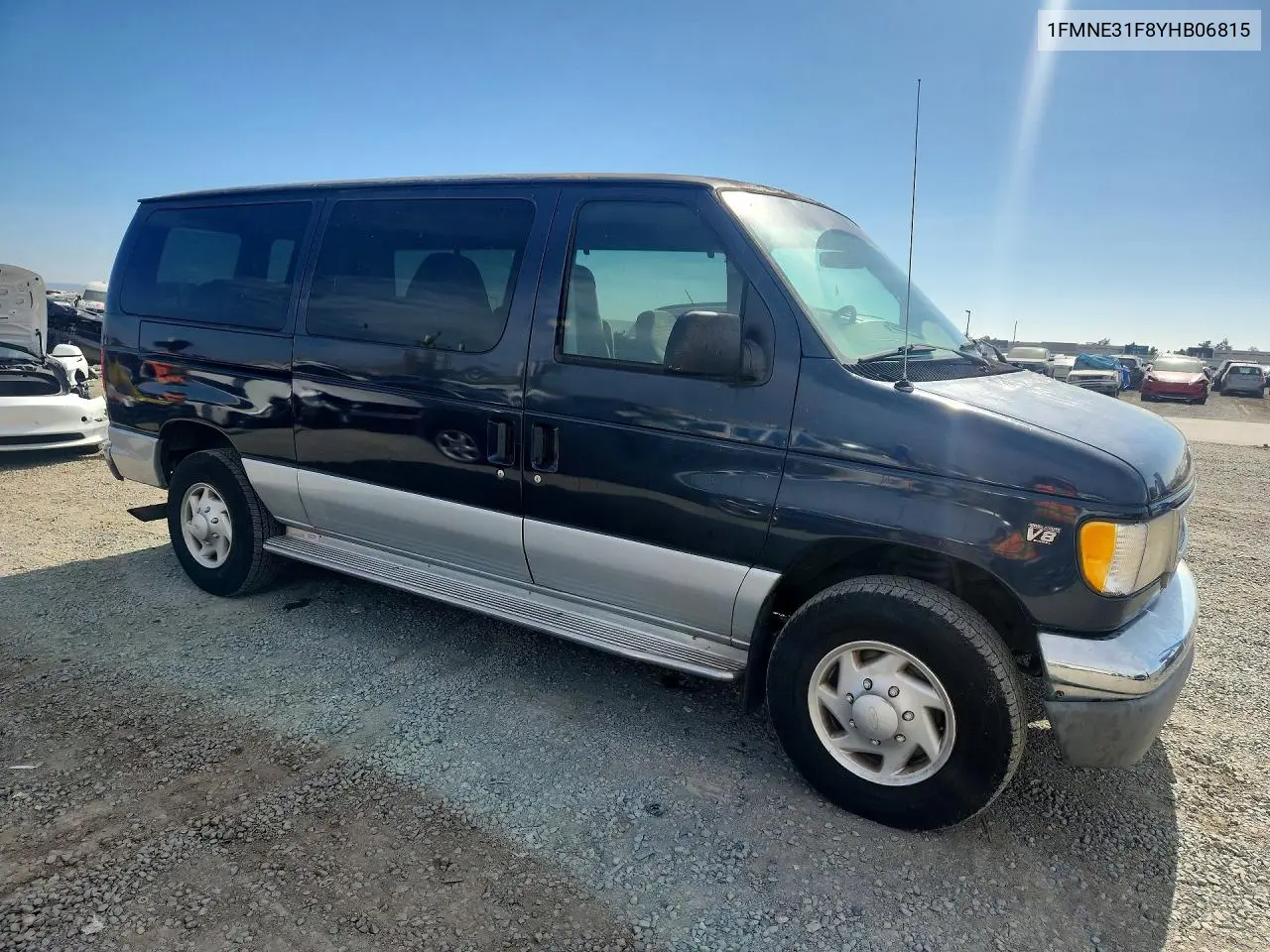 2000 Ford Econoline E350 Super Duty Wagon VIN: 1FMNE31F8YHB06815 Lot: 61197266
