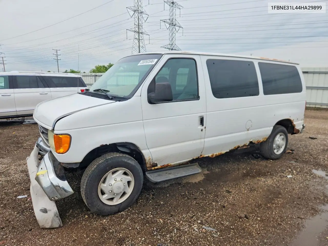 2004 Ford Econoline E350 Super Duty Wagon VIN: 1FBNE31L44HA29899 Lot: 55850596