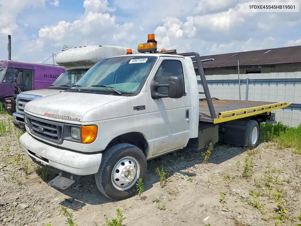 2005 Ford Econoline E450 Super Duty Cutaway Van VIN: 1FDXE45S45HB19501 Lot: 60631436