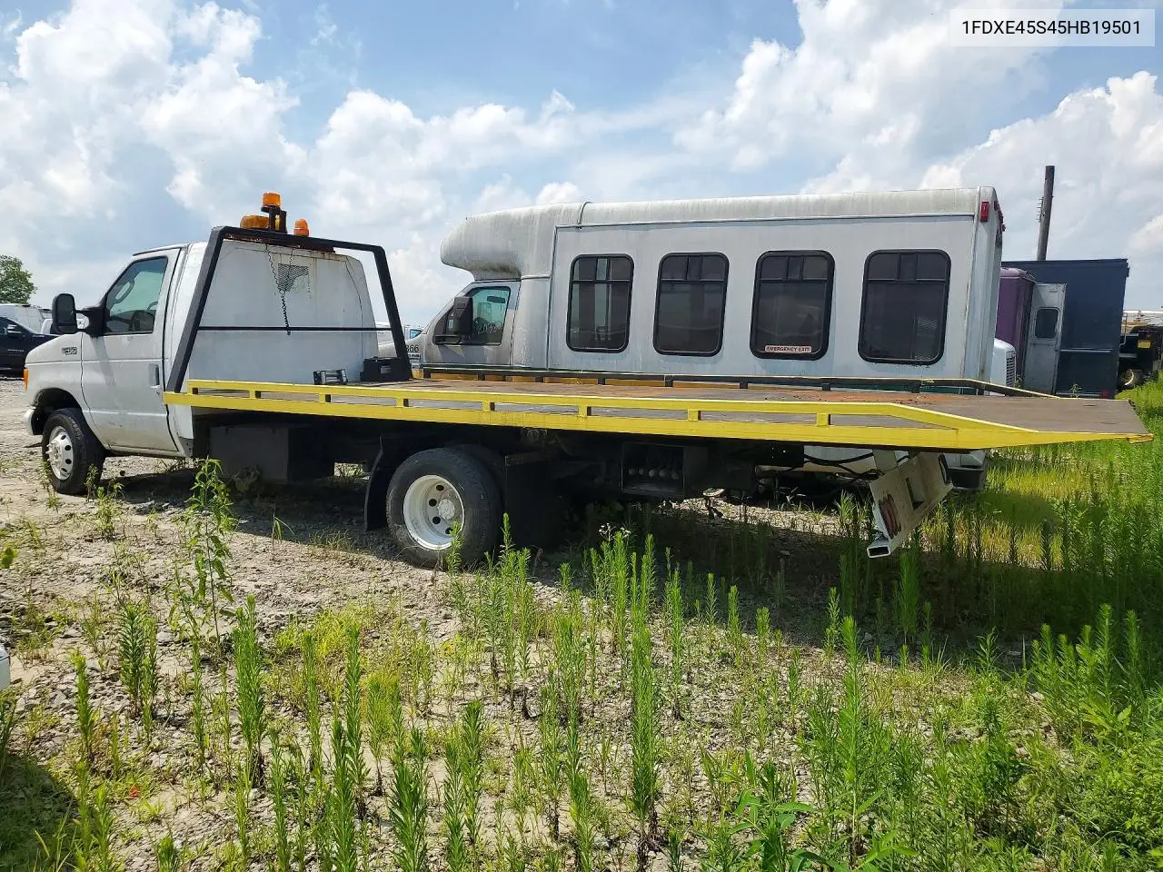 2005 Ford Econoline E450 Super Duty Cutaway Van VIN: 1FDXE45S45HB19501 Lot: 60631436