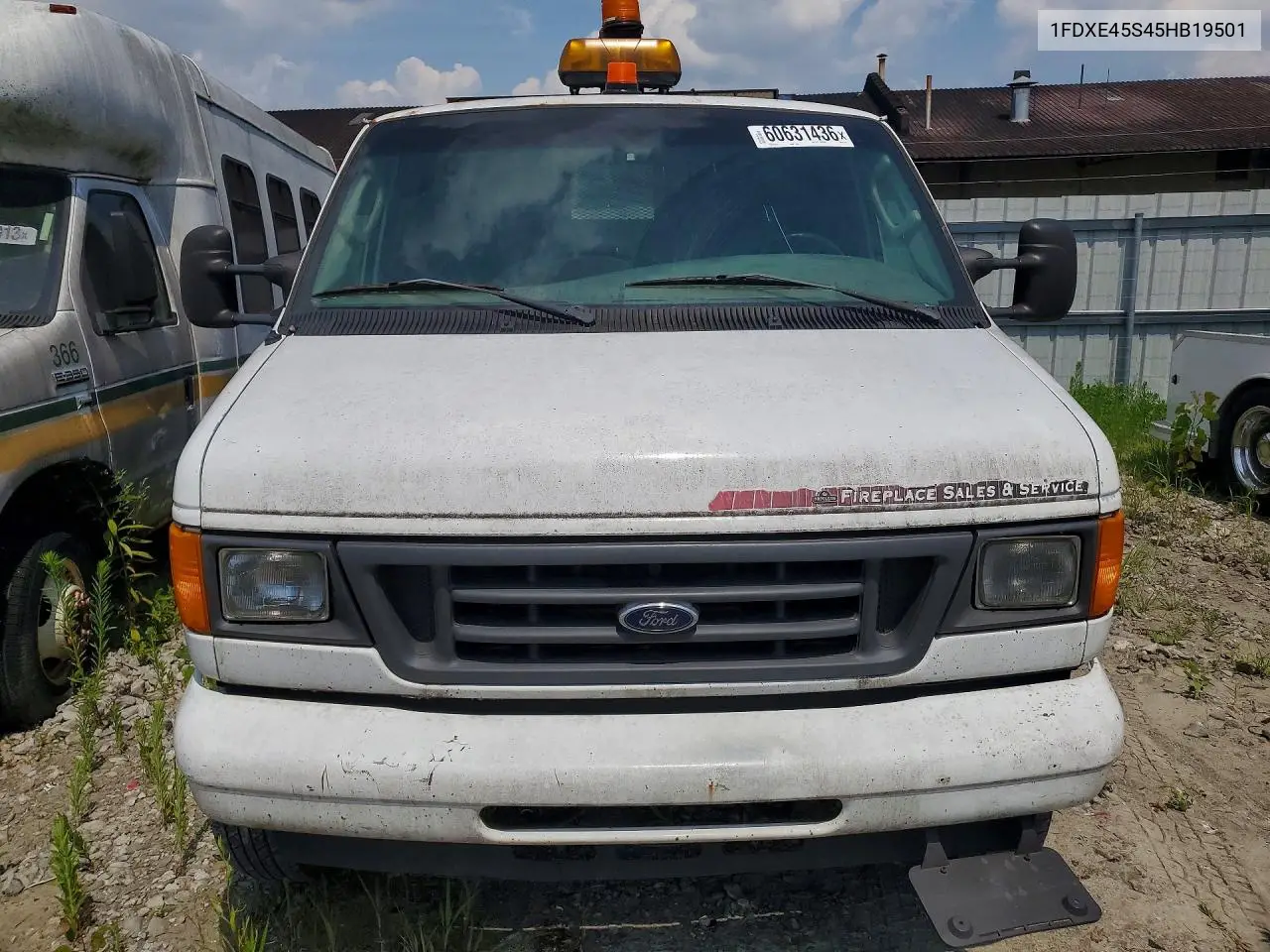 2005 Ford Econoline E450 Super Duty Cutaway Van VIN: 1FDXE45S45HB19501 Lot: 60631436