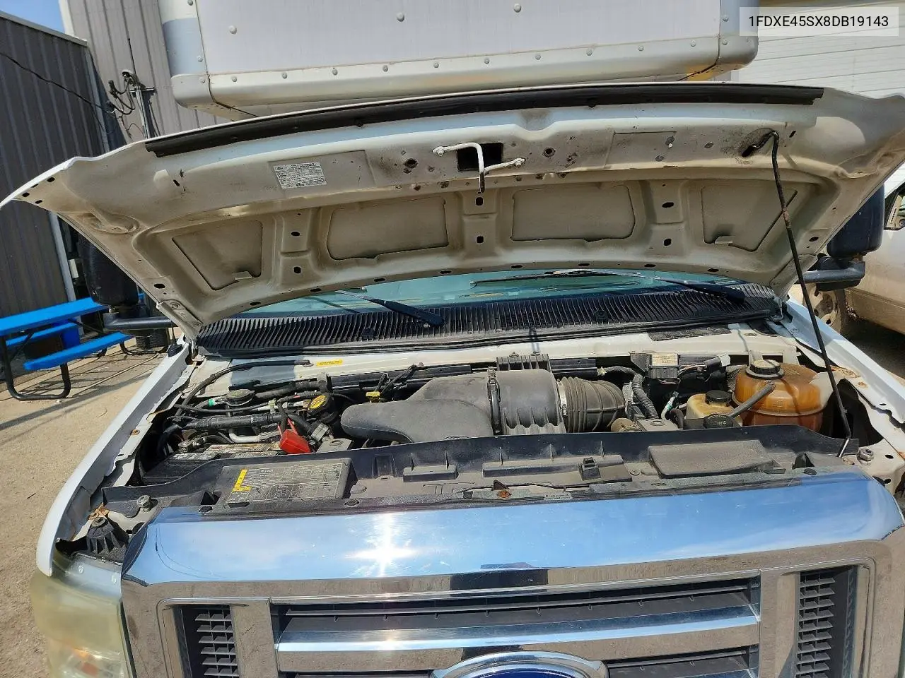 2008 Ford Econoline E450 Super Duty Cutaway Van VIN: 1FDXE45SX8DB19143 Lot: 60130306