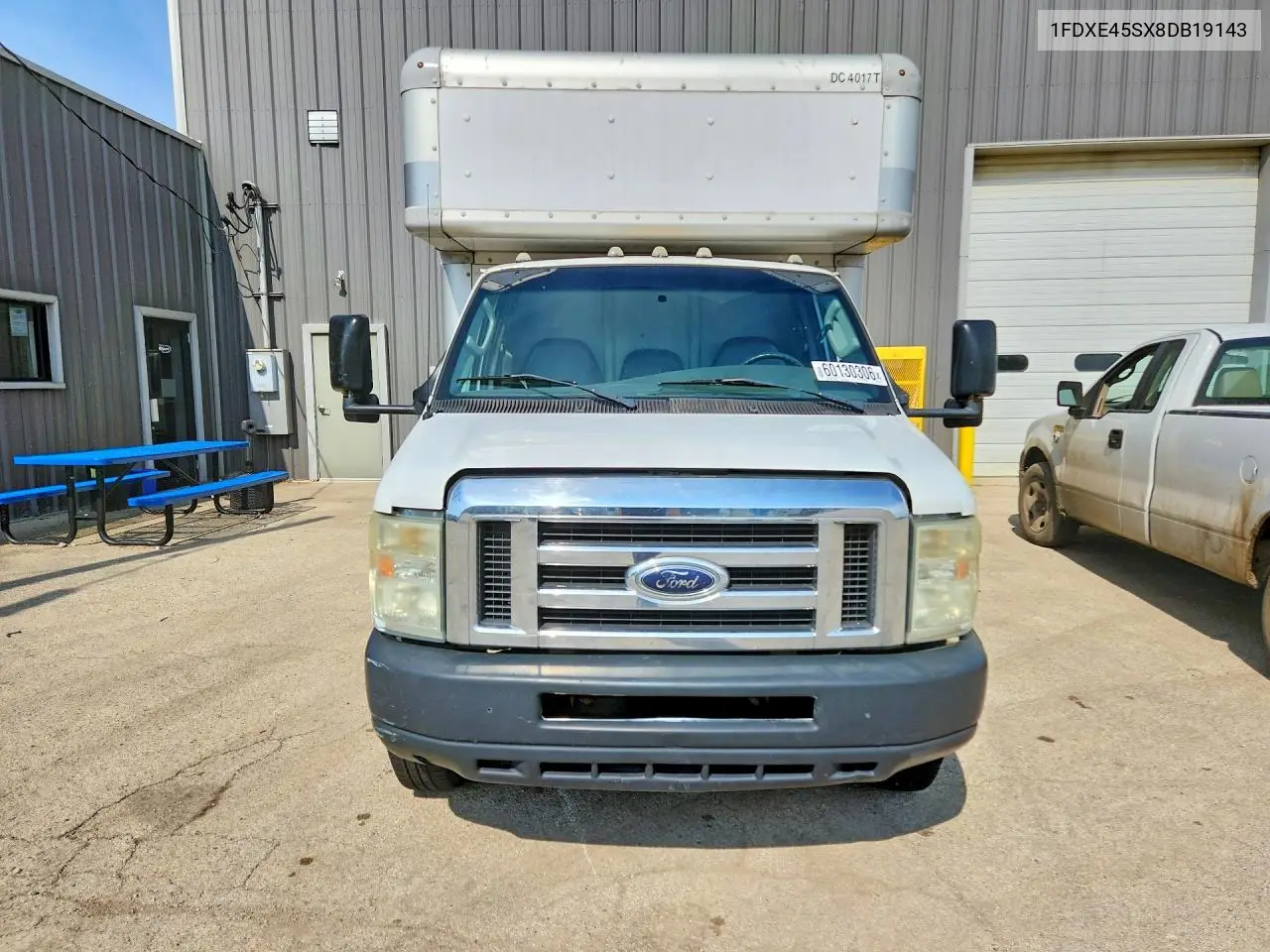 2008 Ford Econoline E450 Super Duty Cutaway Van VIN: 1FDXE45SX8DB19143 Lot: 60130306