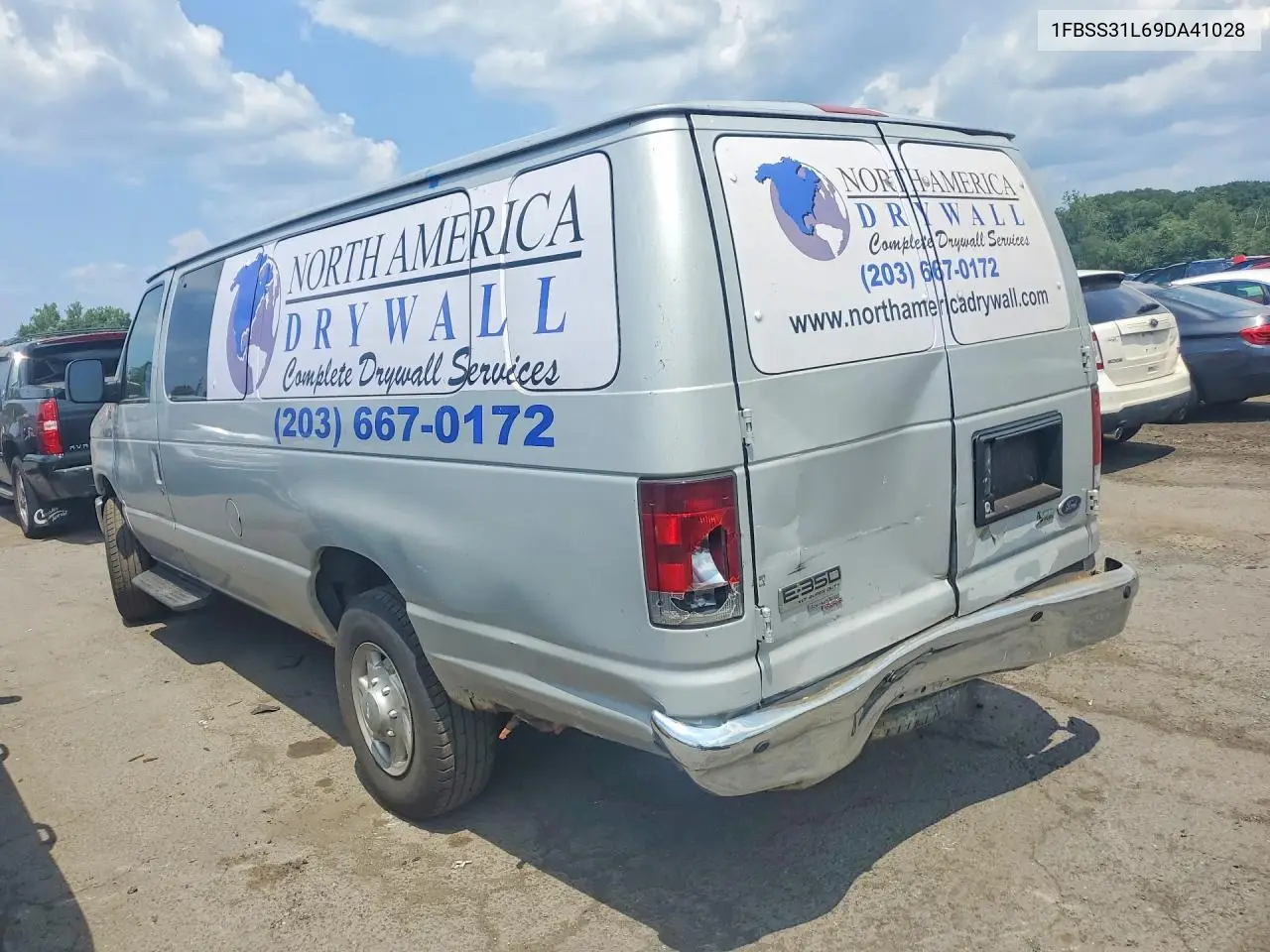 2009 Ford Econoline E350 Super Duty Wagon VIN: 1FBSS31L69DA41028 Lot: 60456976