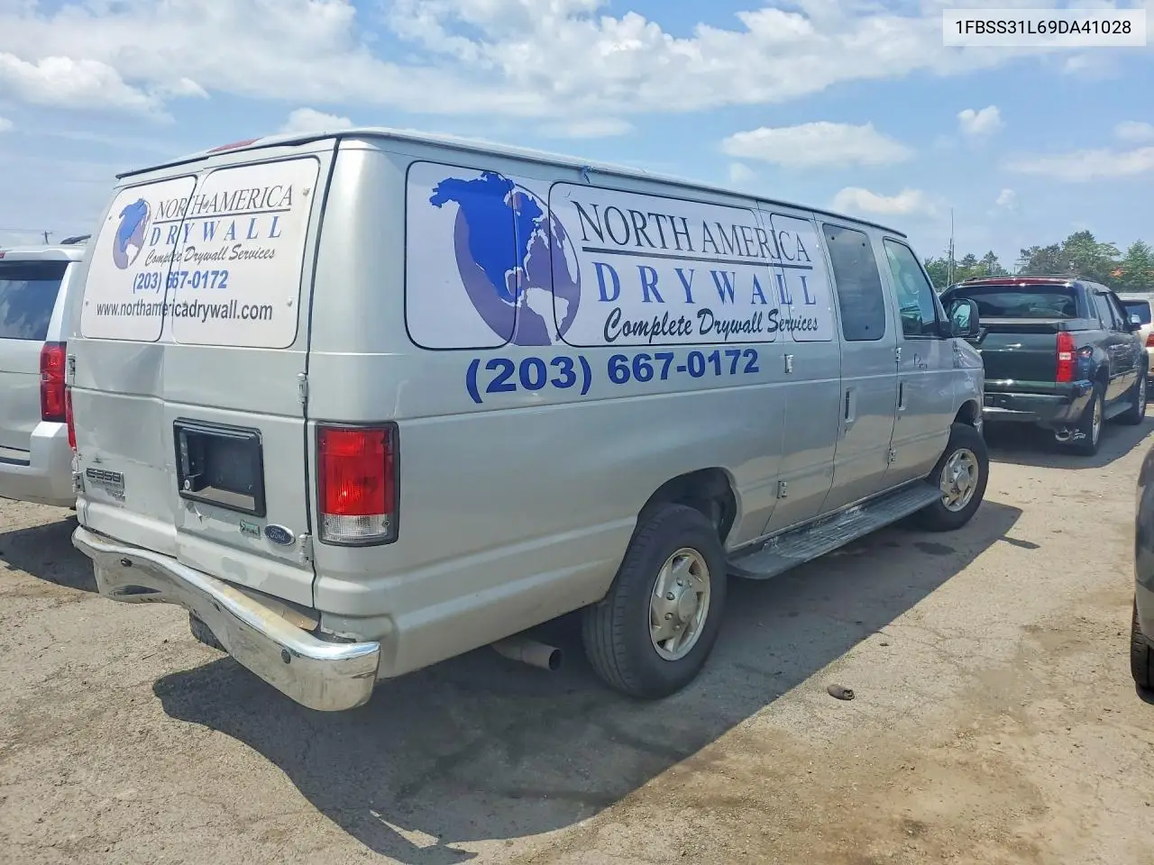 2009 Ford Econoline E350 Super Duty Wagon VIN: 1FBSS31L69DA41028 Lot: 60456976