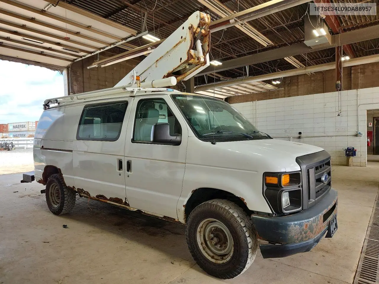 2009 Ford E350 Van With Bucket Lift VIN: 1FTSE34L09DA88957 Lot: 60929266