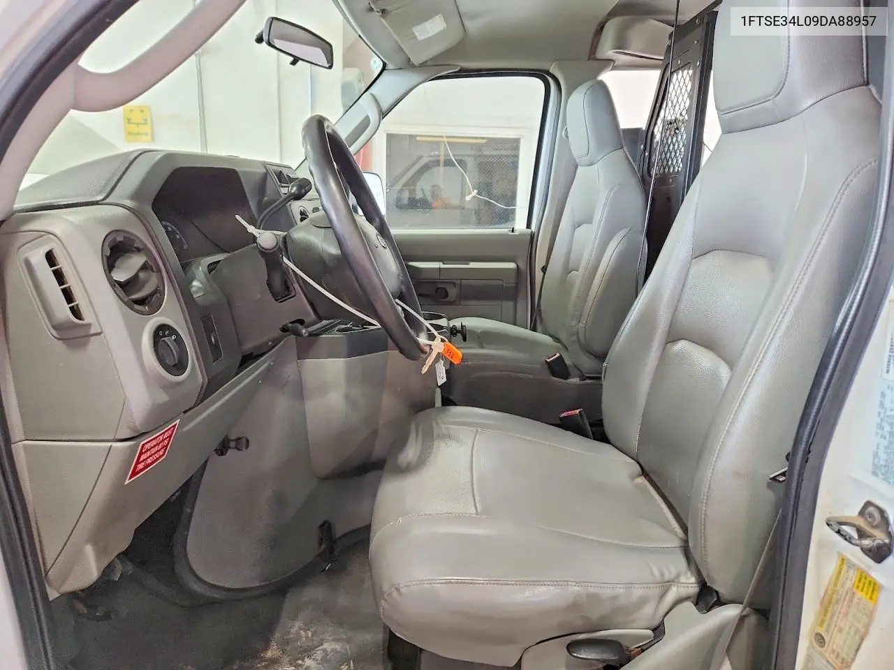 2009 Ford E350 Van With Bucket Lift VIN: 1FTSE34L09DA88957 Lot: 60929266