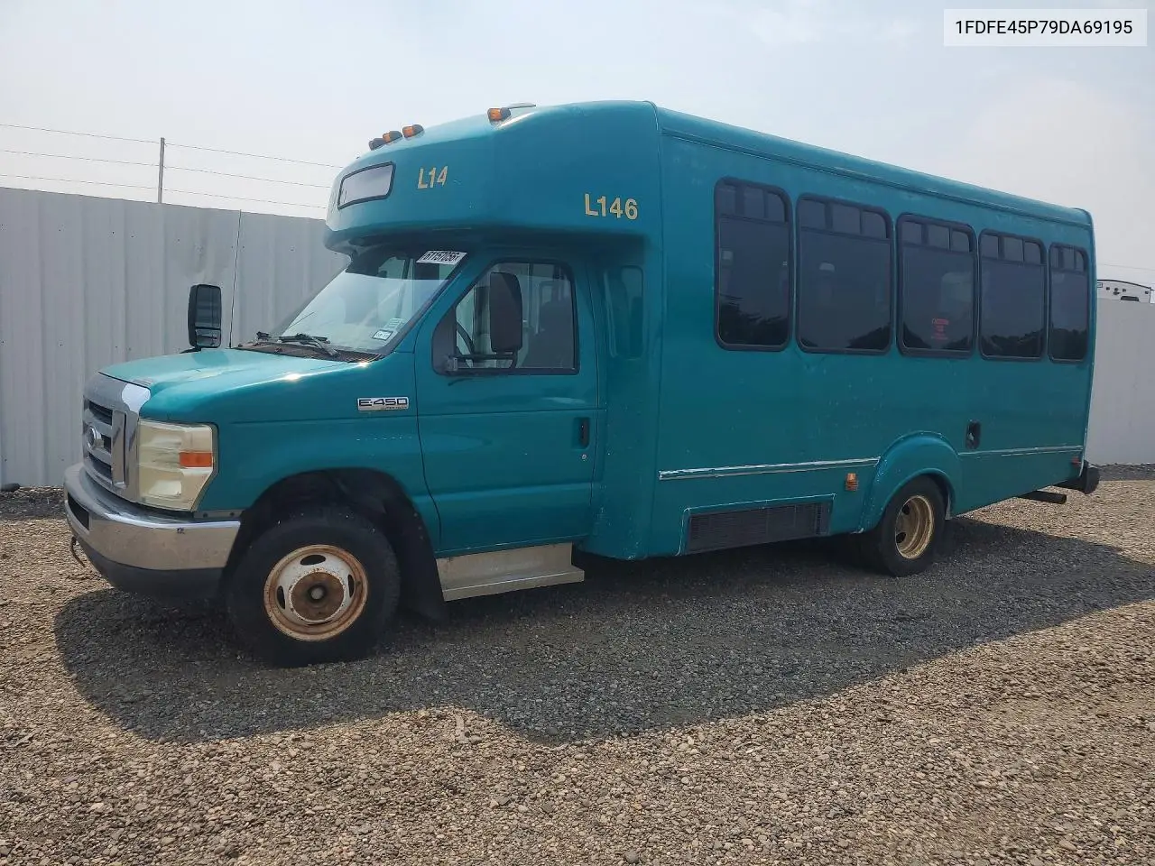 2009 Ford Econoline E450 Super Duty Cutaway Van VIN: 1FDFE45P79DA69195 Lot: 61157056